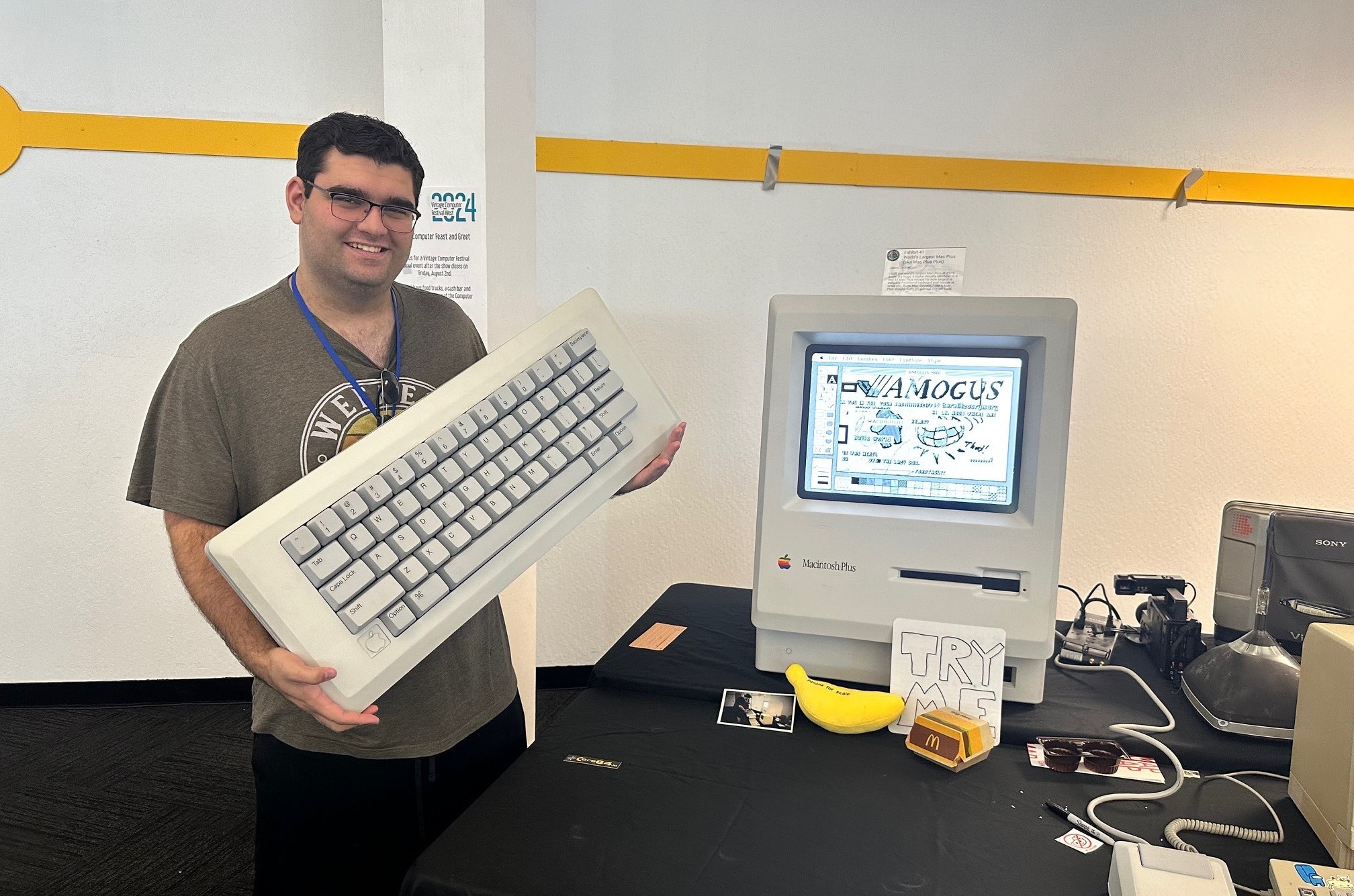 Logan with Macintosh